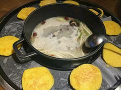 -三人行骨头王火锅(长寿店)