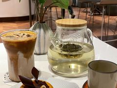 榛爱-潮一不贰·法式甜品·生日蛋糕·西式简餐(外滩店)