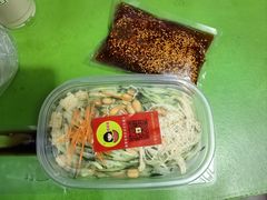 -媛媛家秘制鸡丝凉皮(陆慕店)