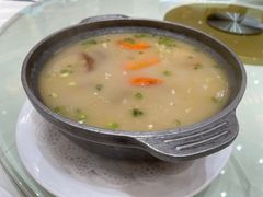 -东豪园林海鲜酒家(南港路辅路店)