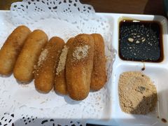 -乡土黄·鲜牛肉火锅·小龙虾(兴业街店)