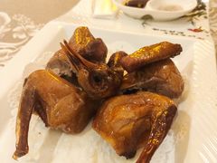 秘制红烧乳鸽-香云轩·顺德菜(香云纱园林酒店店)