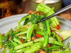 -耶里夏丽·丝路国际·新疆餐厅(浦东区东方路店)