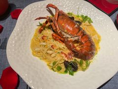 -弦月窗LUNETTE BY AMANDA(复兴路店)