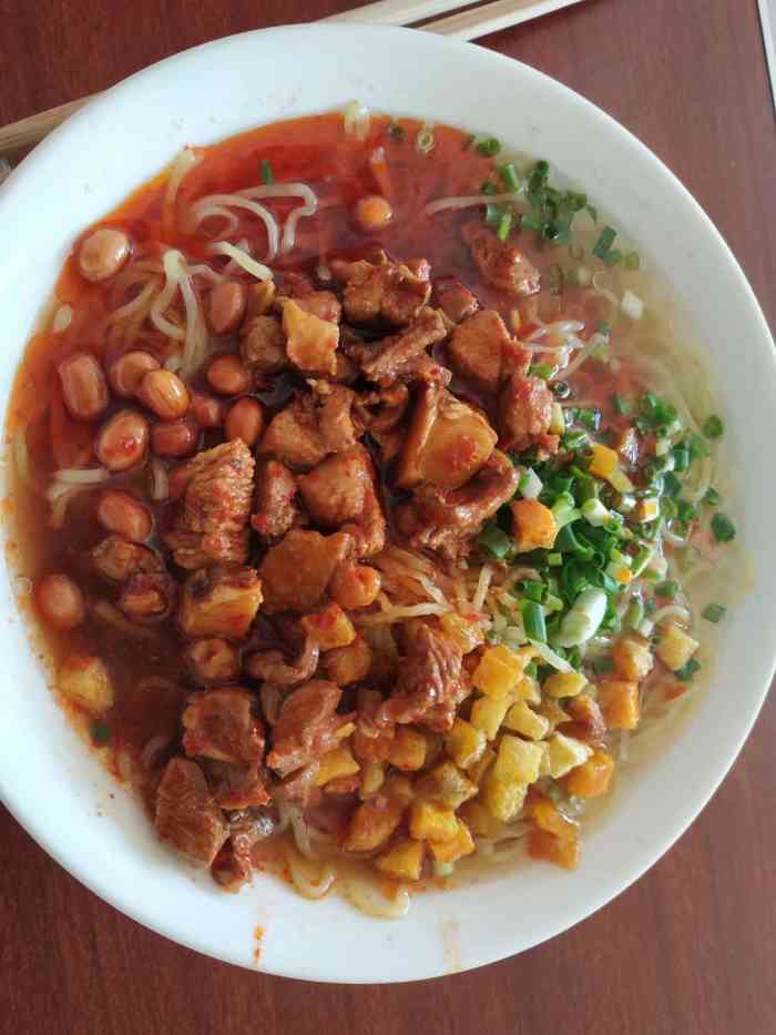 彤婉儿干拌辣鸡粉面店-"「辣鸡面」店家特色,主要是干伴的,味道还.