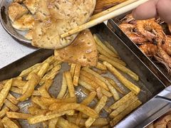 -老东镇啤酒屋海鲜加工·蒸汽海鲜·海鲜烧烤(台东店)