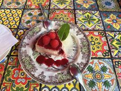 树莓巴斯克芝士蛋糕-BROWNSTONE布朗石西班牙餐厅(富城店)