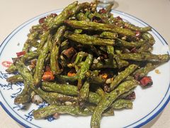 -老码头黑皮肘子锅包肉(赣水路店)