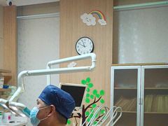 -上海仁爱医院口腔科 · 种植