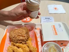 -Popeyes炸鸡·汉堡·奶昔(五角场万达店)