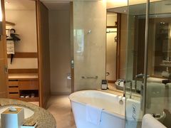 -上海佘山世茂艾美酒店