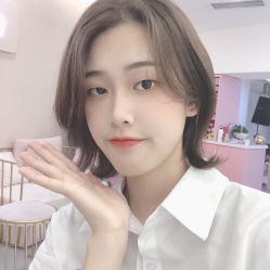 -鏡沙龙发型设计