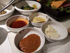 蘸料-本家韩国烤肉(青岛万象城店)