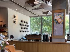 -星巴克臻选(杭州嘉里中心1F店)