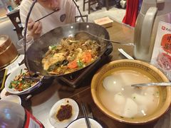 -富正毅三下锅·湘西韵味(天门山索道店)