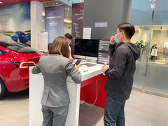 -TESLA 特斯拉(北京颐堤港体验店)