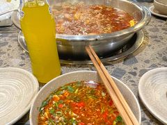 -肖肖酸萝卜鱼火锅(总店)