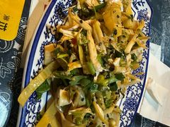 -蜗牛小馆醉乡民谣云南菜(惠新西里店)