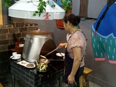 -土食锅灶·地锅鸡(宝山路店)