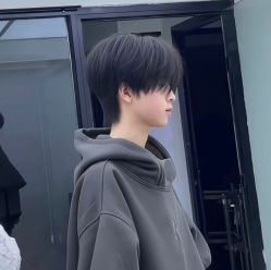 -尤司男士国潮理发馆
