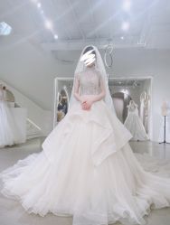 -艾米丽婚纱礼服