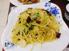 -湖南人家湘菜馆(镇江路店)