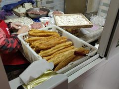 -张阿三馄饨店