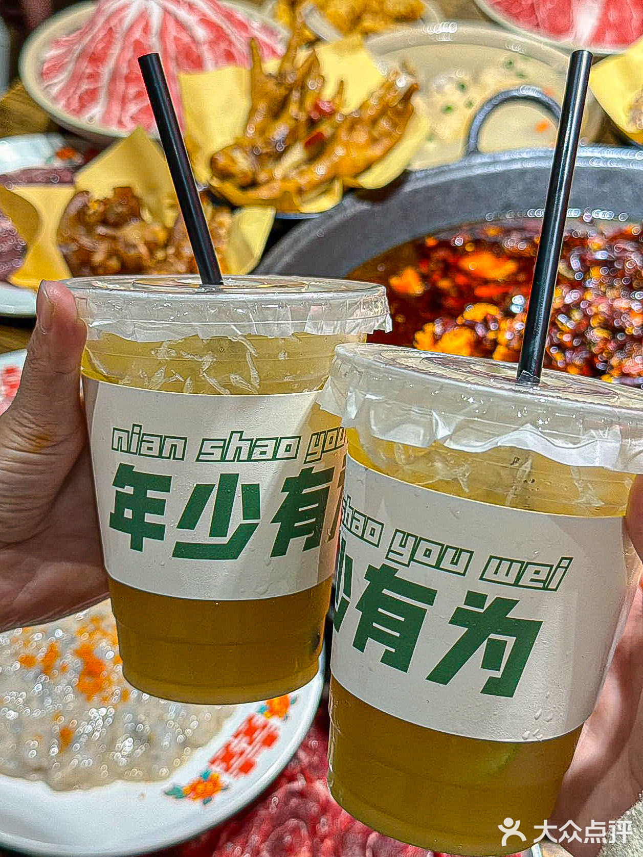成都宽窄巷子的这家火锅也泰香了趴