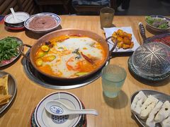 -洱火云南酸菜牛肉火锅(石景山当代商城店)