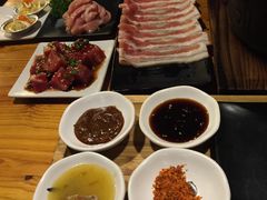 -炙忧烤肉屋(中国铁建广场店)