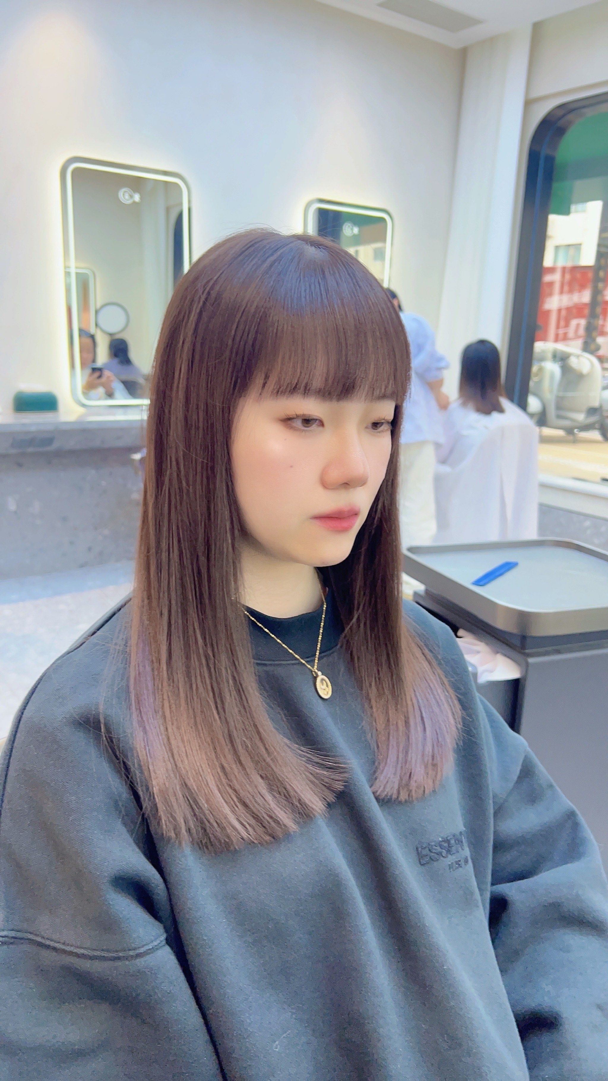 锁骨发显白发色