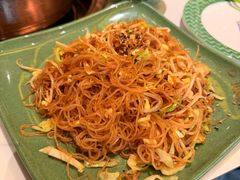 -润园四季椰子鸡火锅(卓越INTOWN店)