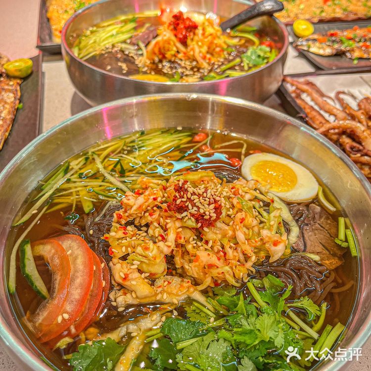 一家宝藏工业风烧烤|MOKY烧烤工厂