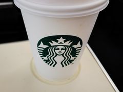 -星巴克(上海虹桥站2A检票口)