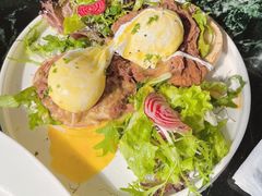 疯狂手撕牛肉班尼迪克蛋-The Rug Cafe(王府中环店)