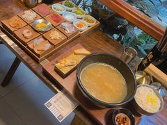 -银米·云南传统过桥米线(双廊黑金冠店)