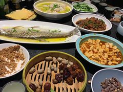 -鲁菜根·泰安菜(万达店)