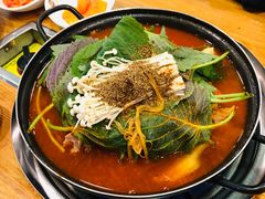 土豆排骨火锅-喇喇排骨火锅·传统韩式脊骨汤(望京西园总店)