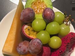 -钱小奴海鲜自助黑金店(杭州滨江龙湖店)