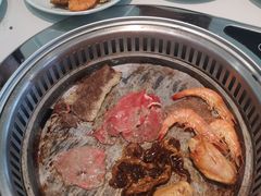 -绿岛港轩海鲜烤肉涮锅自助餐厅