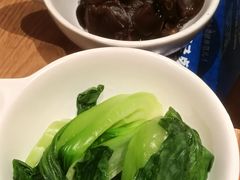 -刀小蛮半只鸡过桥米线(家乐福四元桥店)