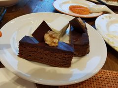 -松咖啡自助餐厅·松北香格里拉