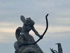 -巴陵广场