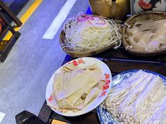 -萍姐火锅·公路夜市(打浦桥日月光店)