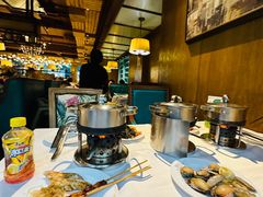 -领鲜活海鲜榴莲自助火锅(东门店)