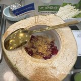 佳肴菜名：椰子鸡，真的超级好吃，椰子水煮出来的鸡肉很甜