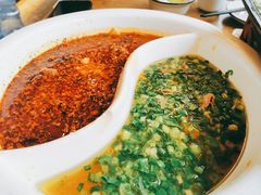 鸳鸯水煮牛肉-成都吃客(九眼桥店)
