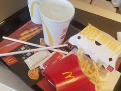 -麦当劳(中二横路店)