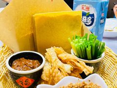 -鲁菜根·泰安菜(万达店)