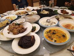-侬佳蒸菜馆(听潮店)